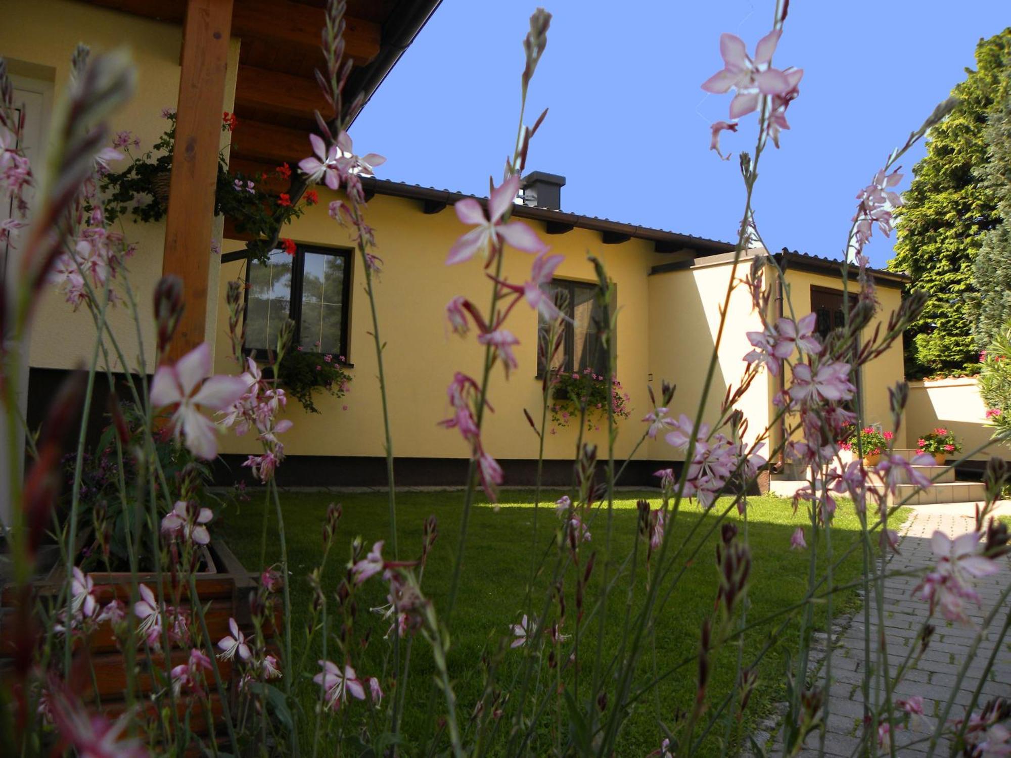 Appartement Ferienhaus Sonnenhain Sollenau Esterno foto